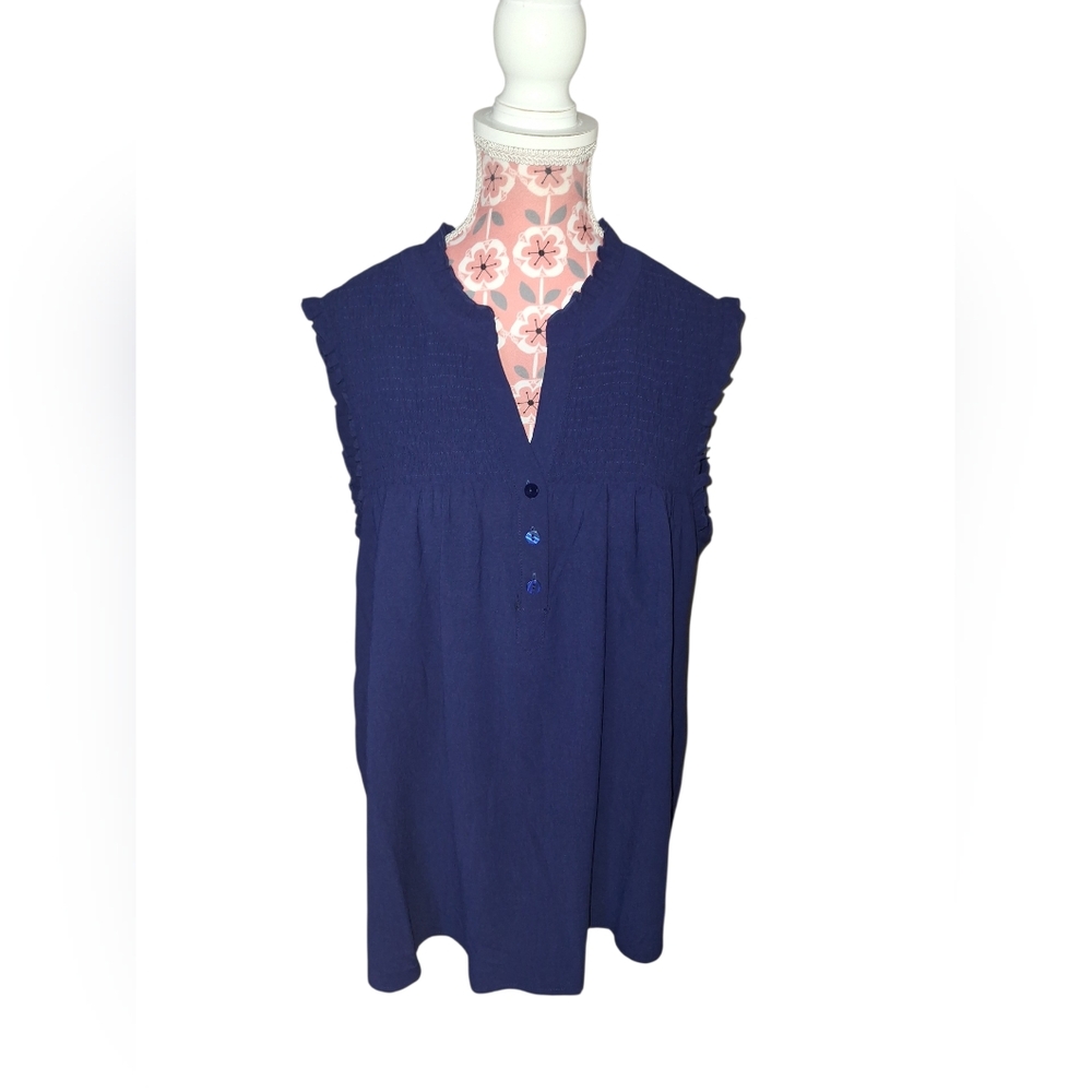 RAIN Sleeveless Blouse